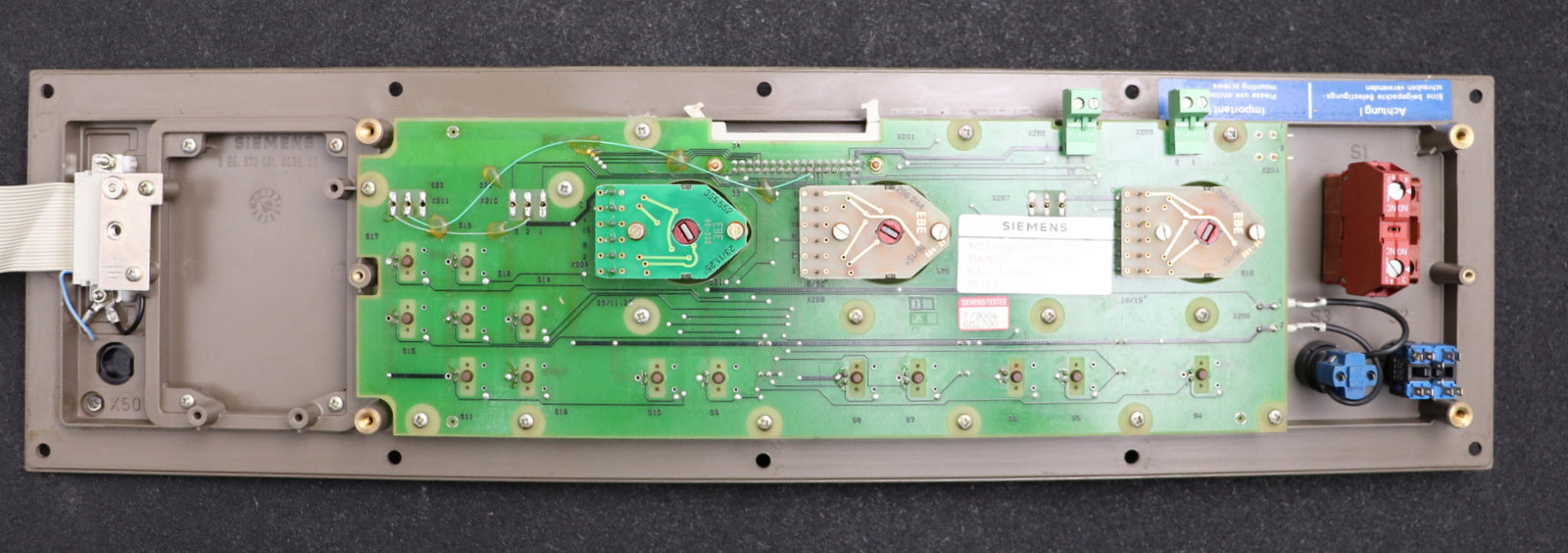 Bild des Artikels SIEMENS-Maschinensteuertafel-820M/ME-24VDC-6FC3238-3EF0-mit-Schlüssel