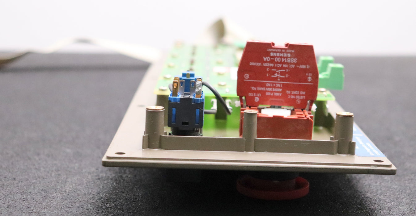 Bild des Artikels SIEMENS-Maschinensteuertafel-820M/ME-24VDC-6FC3238-3EF0-mit-Schlüssel