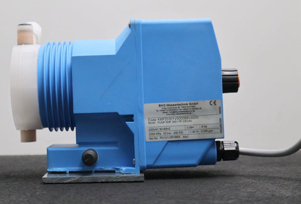 Bild des Artikels EMEC-Dosierpumpe-Model-PUMP-KMF-2001-FP-230VAC-1,00l/h-0,265gph-0,08A-230VAC