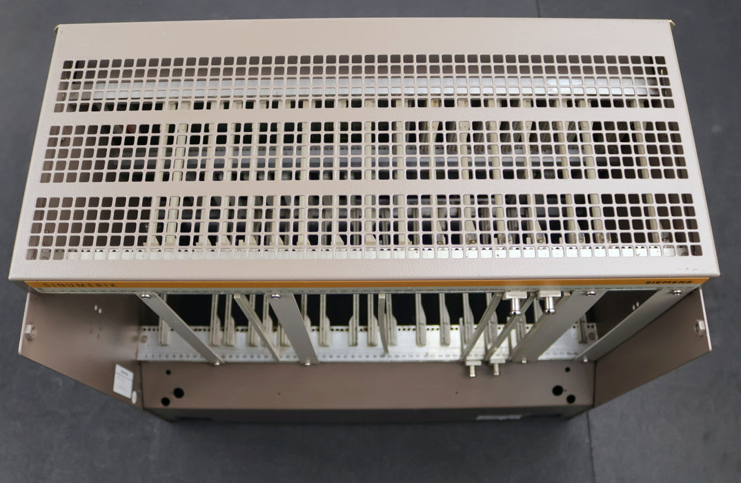 Bild des Artikels SIEMENS-SINUMERIK-3M-Rack-6FC3451-0FA-Z-24VDC-100W-ohne-Steuerkarten-gebraucht