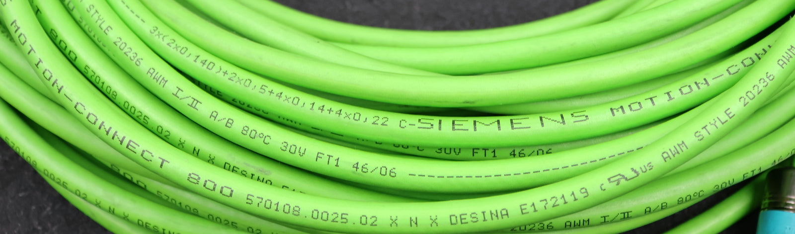 Bild des Artikels SIEMENS-MOTION-CONNECT-800-39m-Kabel-Buchse-17-polig-Buchse-25-polig-unbenutzt