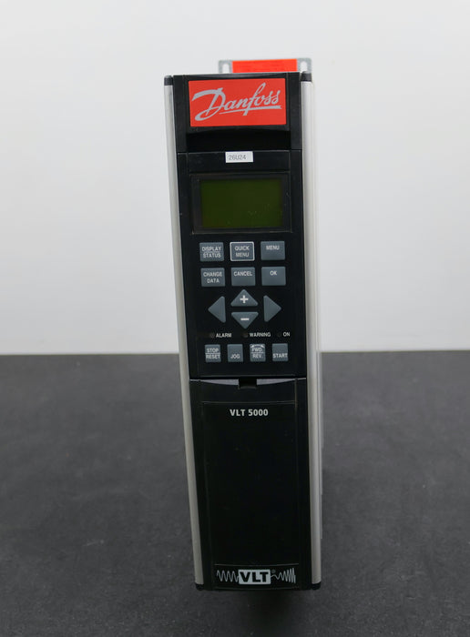 Bild des Artikels DANFOSS-4,3kW-Frequenzumrichter-VLT-5000-VLT5004P-T5-B20-ST-R3-DL-F00A00C0