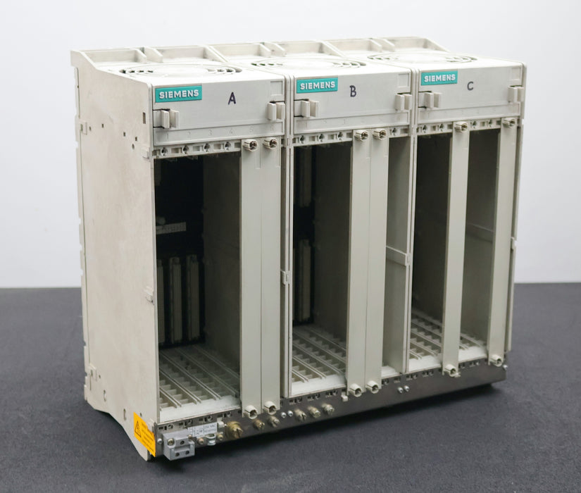 Bild des Artikels SIEMENS-BGR-Träger-für-18-Platinen-6FC5101-0AB01-0AA0-E.Stand:-A