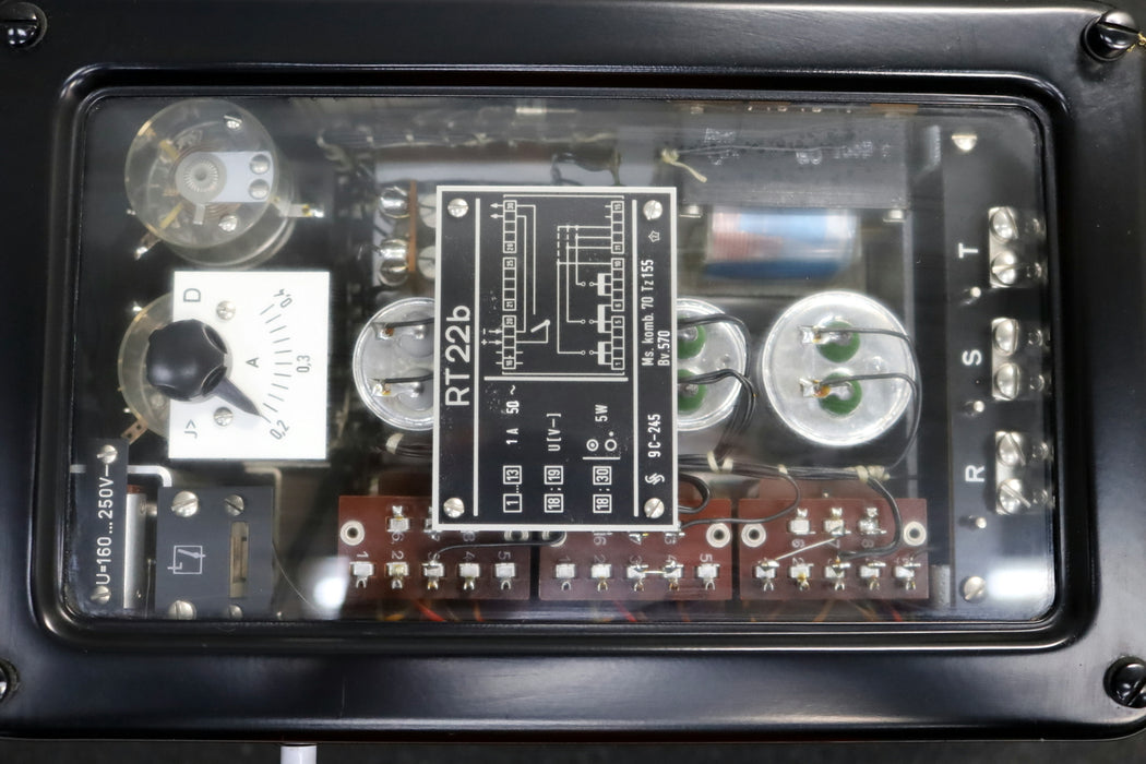 Bild des Artikels SIEMENS-Trafo-Differential-Schutz-7UT92-RT-22b-70-Tz-155-Bv.-570-9C-245