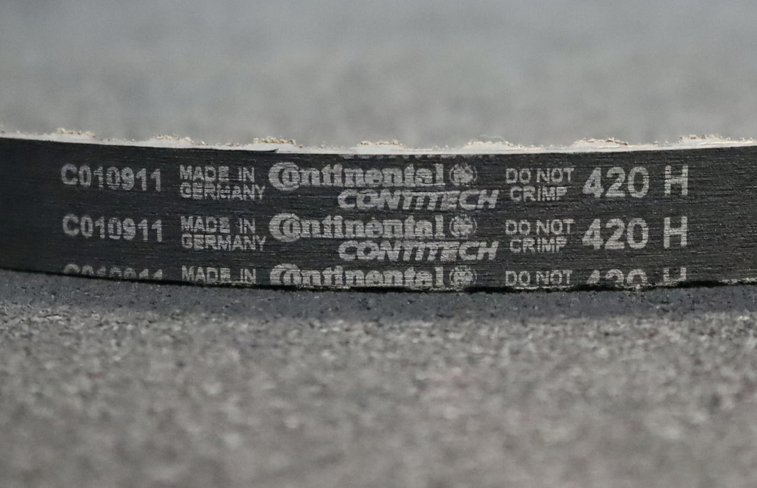 Bild des Artikels CONTITECH-Zahnriemen-Timing-belt-420-H-Breite-15mm-Länge-1066,8mm-unbenutzt