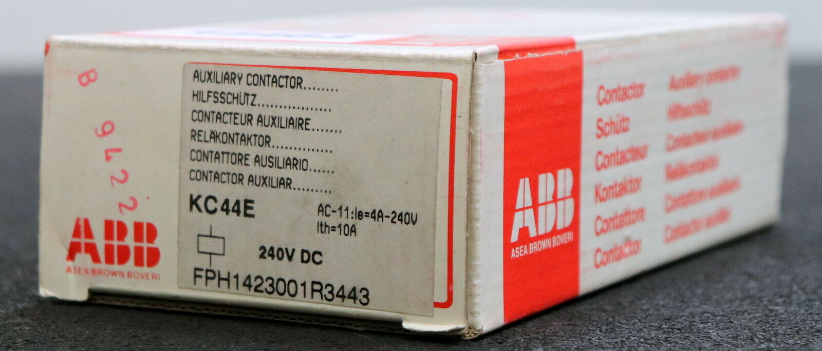 ABB Hilfsschütz KC44E Spule 240VDC Ith=10A Ie=4A-240V AC-11 FPH1423001R3443