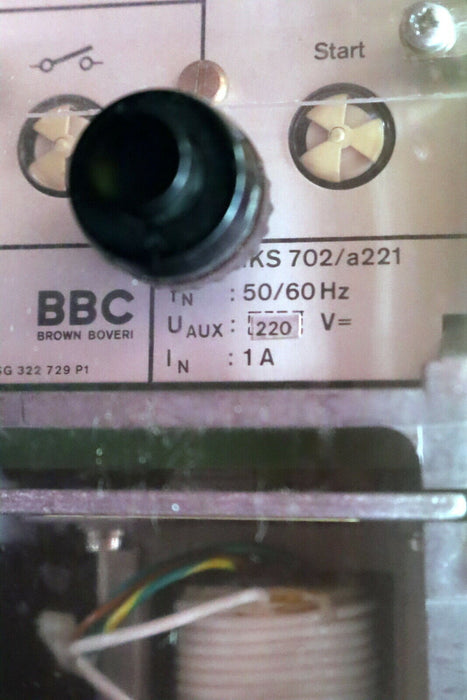 BBC Statisches Überstromzeitrelais IKS702/A221 dreiphasig Uaux=220V 50/60Hz