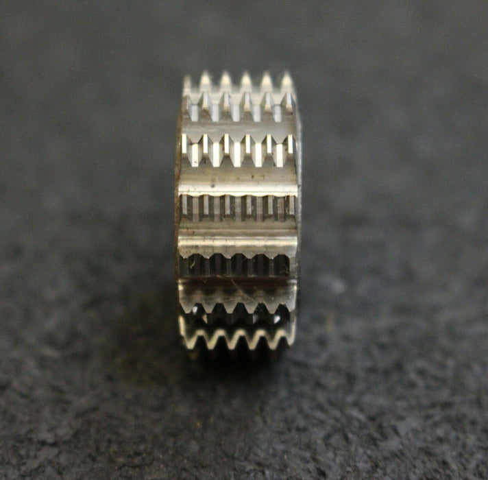 IMS Vollstahl-Wälzfräser DP48 20° EGW 1gg. rechts 15 Spannuten - 24x10x8mm