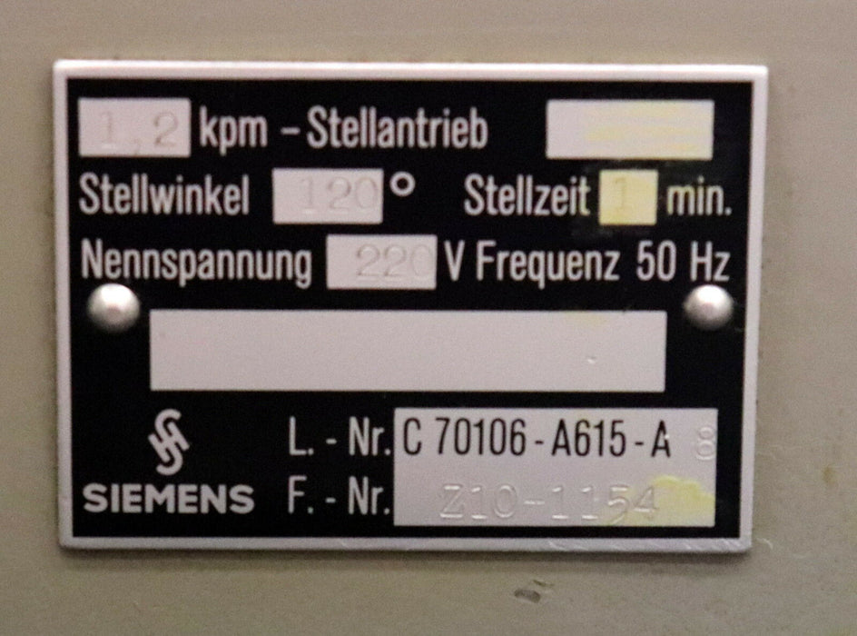 SIEMENS Schwenkantrieb C70106-A615-A8 Stellwinkel 120° Nennspannung 220V 50Hz