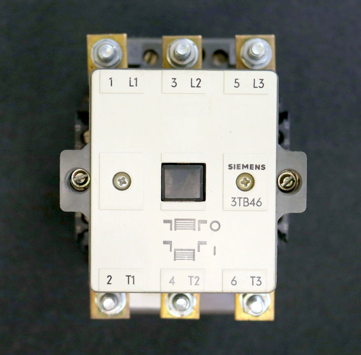 SIEMENS Leistungsschütz 3TB46 3TB4617-0B Spulenspannung 24VDC gebraucht