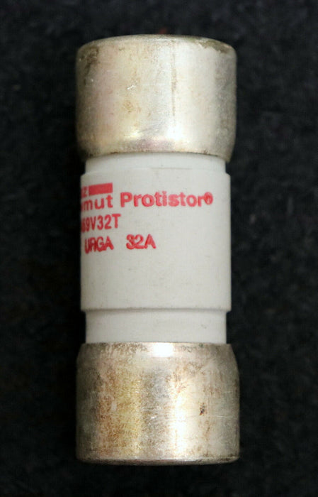 FERRAZ PROTISTOR 2x Sicherungseinsatz fuse-link V095261 FR22UA69V32T 32A 690VAC