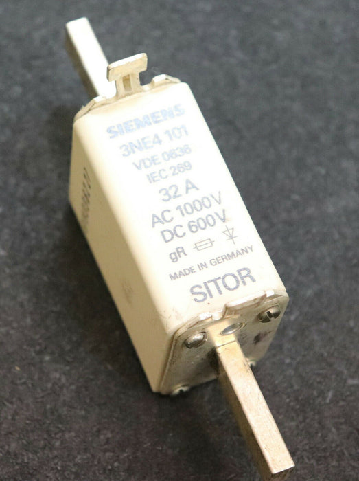 SIEMENS SITOR 3xSicherungseinsatz fuse-link 3NE4 101 32A 600VDC 1000VAC - gR -