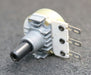 Bild des Artikels Potentiometer-4K7A-T6-6mm-Gesamtlänge-32mm-unbenutzt