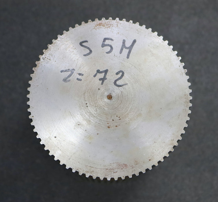 Bild des Artikels Stahl-Zahnwelle-Toothed-shaft-S5M-72-Profil:-S5M-72-Zähne-GL-verzahnt-120mm