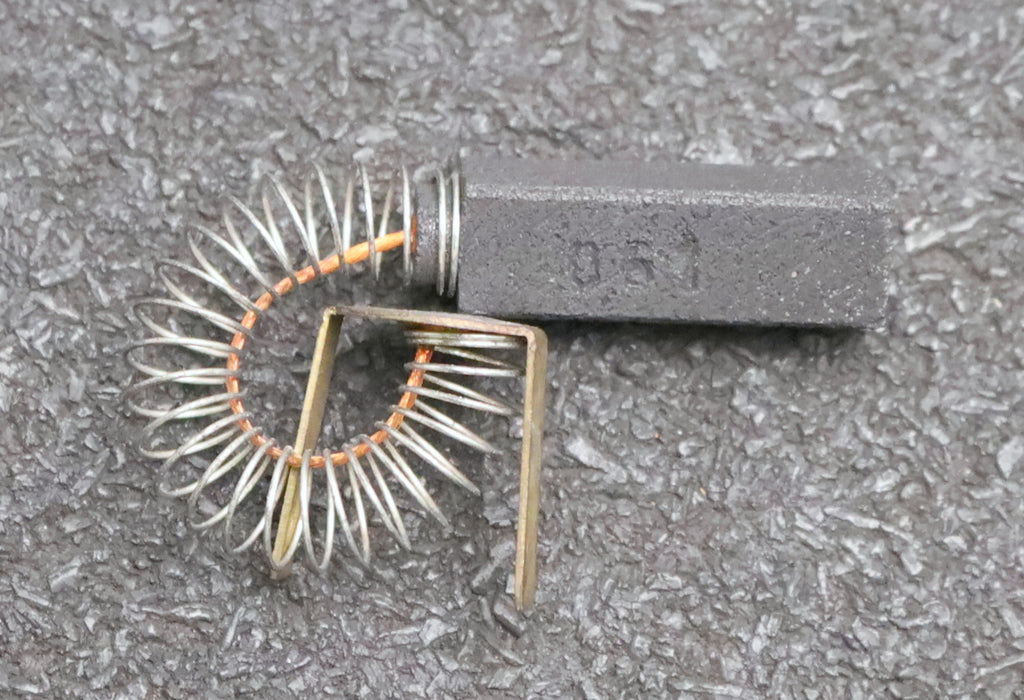 Bild des Artikels 4x-Kleinkohlebürste-061-8x6,3x26,5mm-(t-x-a-x-r)-mit-Kabel,-Feder-und-Bügel