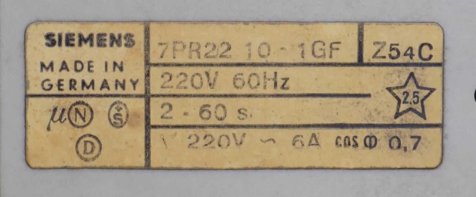 Bild des Artikels SIEMENS-Zeitverzögerungsrelais-Z54C-7PR2210-1GF-2-60s-6A-220VAC-60Hz-gebraucht