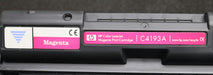 Bild des Artikels HP-Color-LaserJet-2x-Magenta-C4193-A-+-1x-Xellow-C4194A-eingeschweißt-unbenutzt