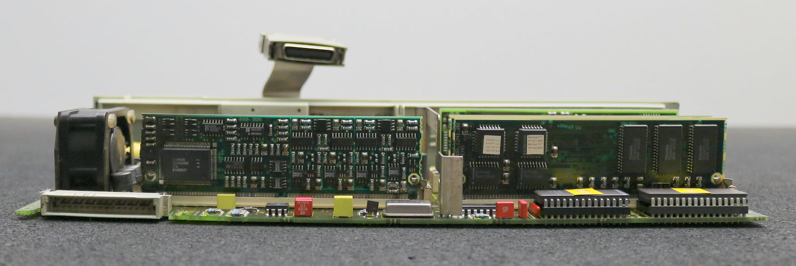 Bild des Artikels SIEMENS-SIMODRIVE-Regelungseinschub-VSA-Analog-6SN1118-0DG11-0AA0-Version-B