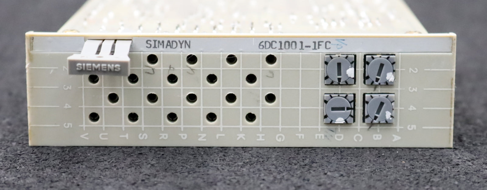 Bild des Artikels SIEMENS-SIMADYN-Kontrollmodul-6DC1001-1FC-gebraucht