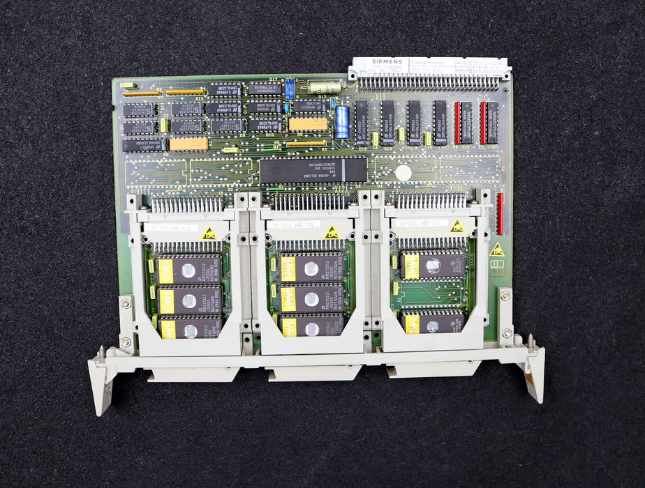 Bild des Artikels SIEMENS-Speichergrundbaugruppe-6FX1128-1BA00-mit-RAM-/-Eproms-6FX1821-1BX13-4B