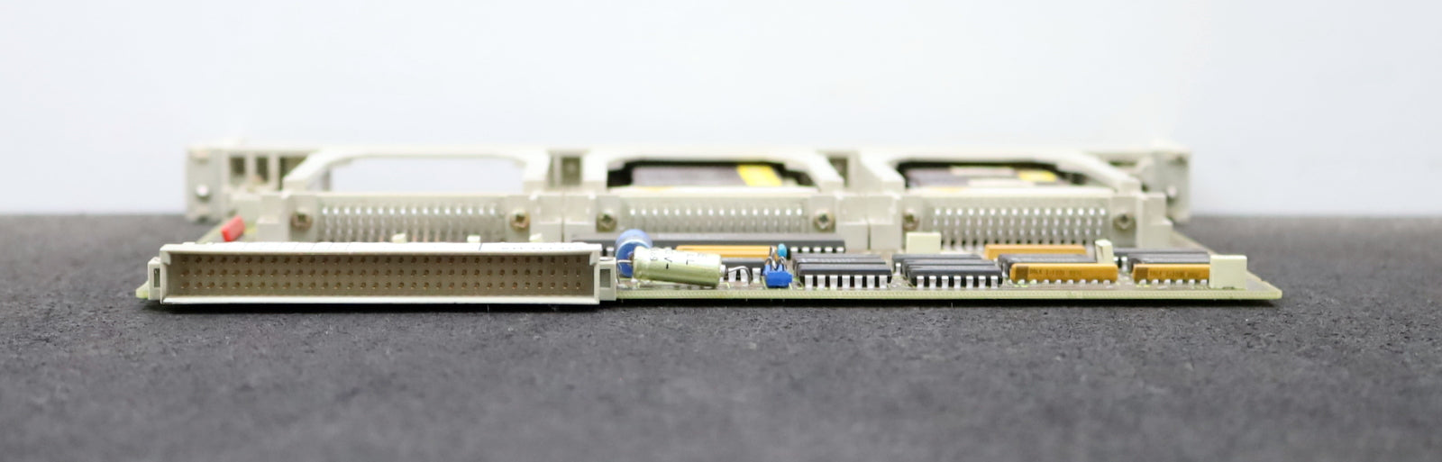 Bild des Artikels SIEMENS-Speichergrundbaugruppe-6FX1128-1BA00-mit-2-RAM-/-Eproms-6FX1821-0BX12-2A