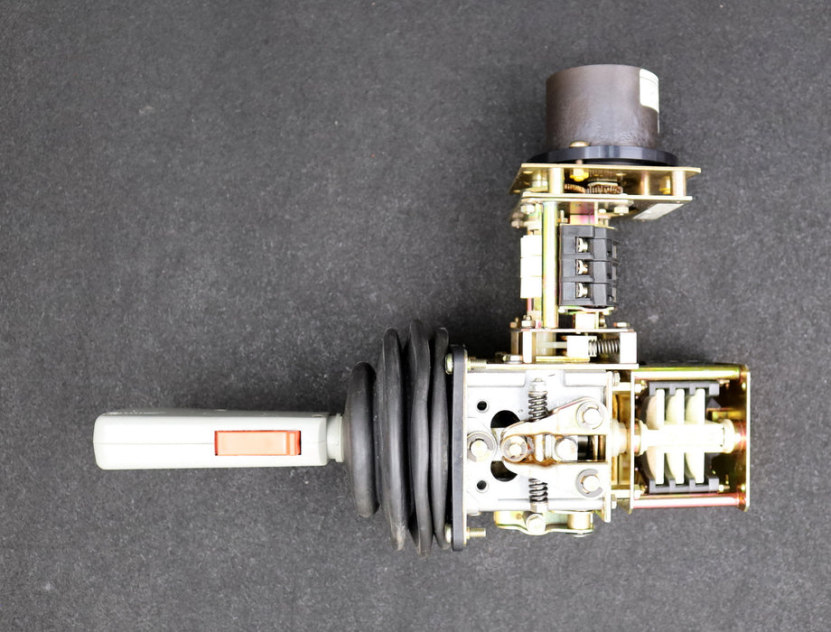 Bild des Artikels SIEMENS-Doppel-Meisterschalter-3SJ7222-0TZ07-2x-125/220/380VAC-2x-10/10/6A