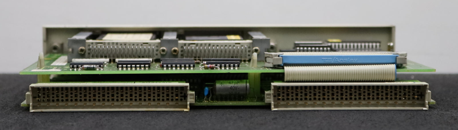 Bild des Artikels SIEMENS-SIMATIC-Zentralbaugruppe-mit-2x-Eprom-Modul