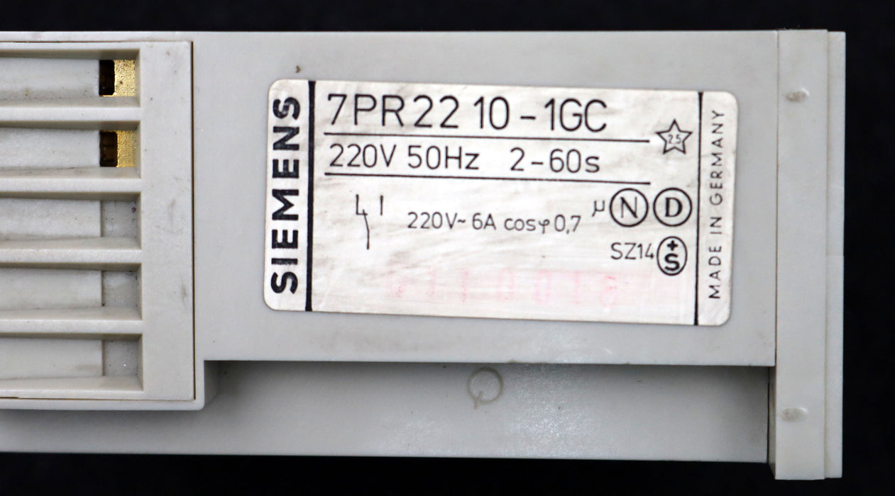 Bild des Artikels SIEMENS-Zeitrelais-7PR2210-1GC-2-60sec-220V-50Hz-gebraucht