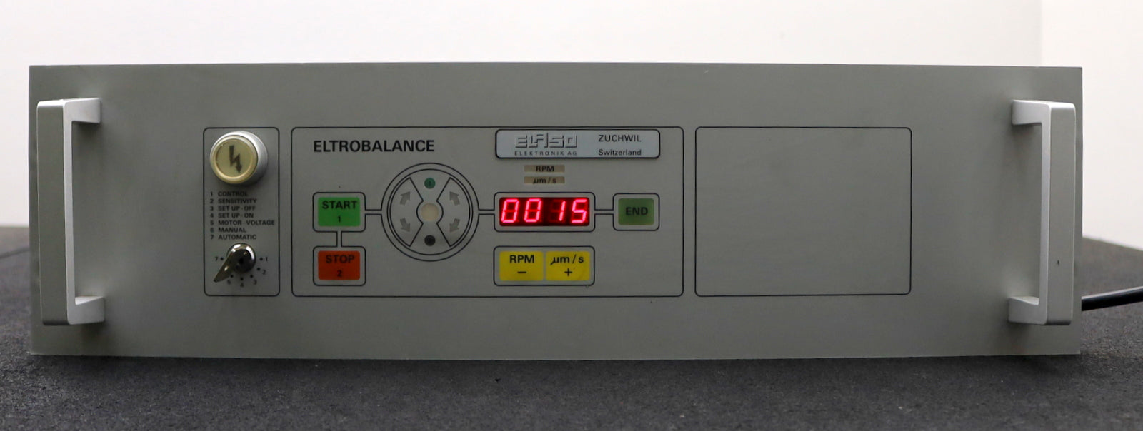 Bild des Artikels ELASO-Auswuchteinheit-ELTROBALANCE-EB-5006-mit-Anschlusskabel-220-240/110V