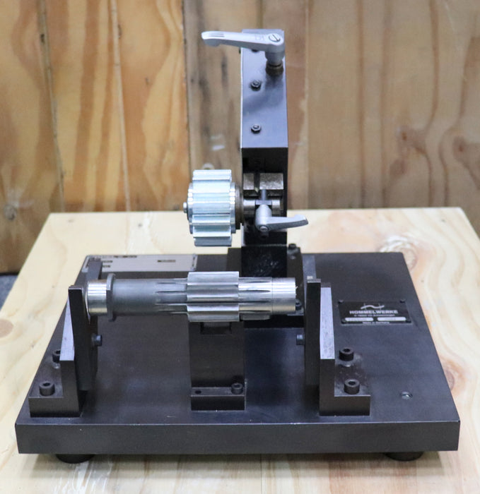 Bild des Artikels HOMMELWERKE-2-Flanken-Wälzprüfgerät-für-Ritzelwellen-mit-mind.-200mm-Länge