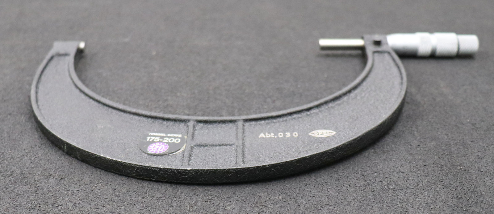 Bild des Artikels HOMMEL-Präzisions-Mikrometer-für-175-200mm-in-Holzetui-sehr-guter-Zustand