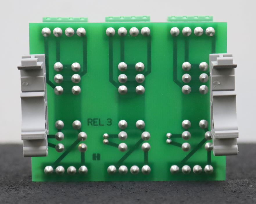Bild des Artikels Relaisplatine-TYP-REL-3-U=24-VDC-3-Wechsler-mit-Seckanschluss-unbenutzt