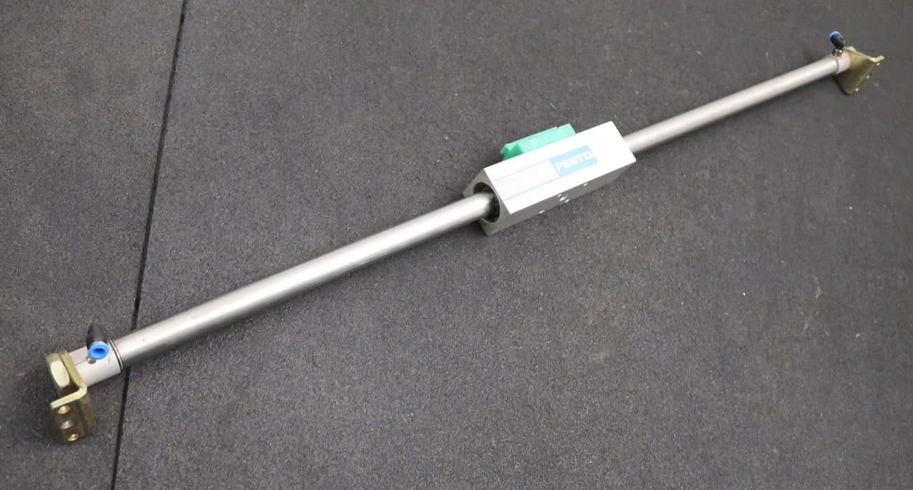 Bild des Artikels FESTO-Linear-Antrieb-DGO-16-560-PPV-AB-Mat.-Nr.-15222-doppeltwirkend-Hub-560mm