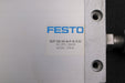 Bild des Artikels FESTO-Flach-Zylinder-DZF-50-50-A-P-A-S20-Mat.-Nr.-161291-KolbenØ-50mm-Hub-50mm