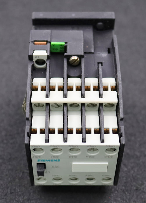 Bild des Artikels SIEMENS-Hilfsschütz-3TH4355-0AG2-Spulenspannung-110V-50/60Hz-unbenutzt-in-OVP