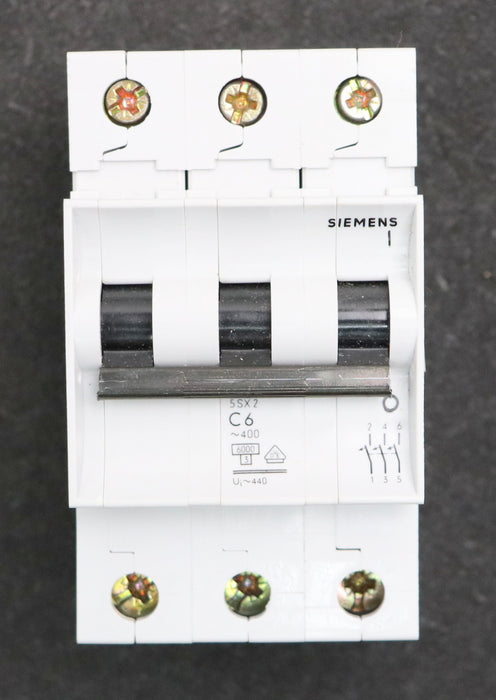 Bild des Artikels SIEMENS-N-Automat-berührungssicher-5SX2306-7-C6-380VAC-415VAC-unbenutzt